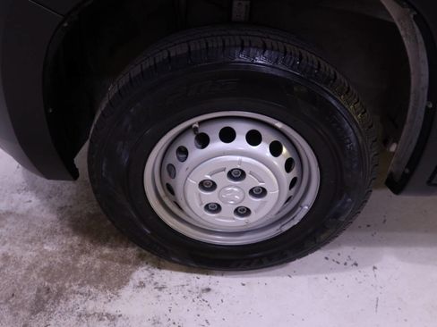 Used 2023 RAM ProMaster 2500 FWD image 9