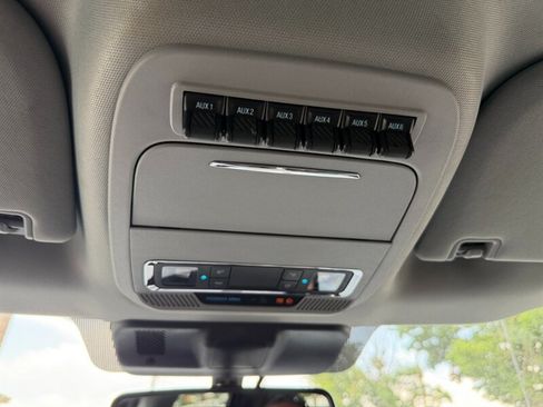 Used 2025 Ford F350 Lariat AWD/4WD image 44