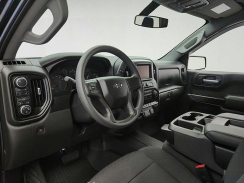 Used 2021 Chevrolet Silverado 1500 Custom Trail Boss w/ Midnight Edition AWD/4WD image 9