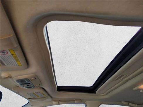 Used 2004 Subaru Outback H6 image 16