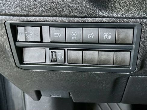 Certified 2025 Toyota Tundra SR5 AWD/4WD image 11