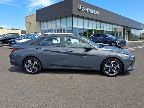Certified 2023 Hyundai Elantra SEL w/ Convenience Package FWD image 7