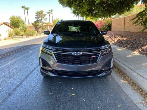 Used 2023 Chevrolet Equinox RS w/ RS Leather Package FWD image 3