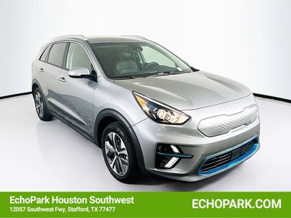 Used 2022 Kia Niro EX