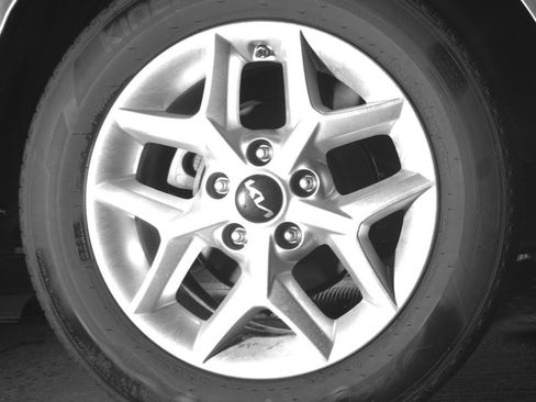 Used 2025 Kia Soul LX w/ LX Technology Package image 13