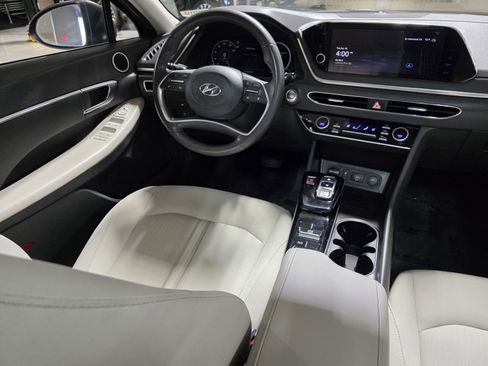 Certified 2023 Hyundai Sonata SEL w/ Convenience Package image 19