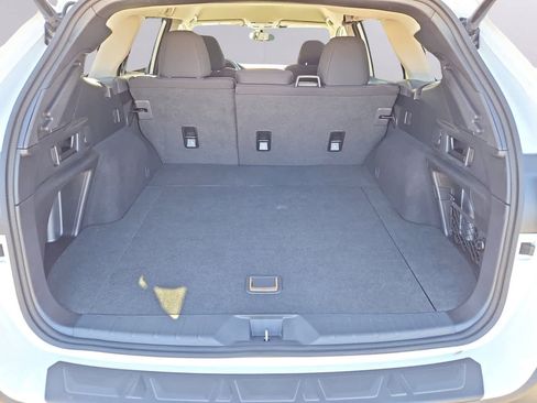 Used 2024 Subaru Outback Premium image 33