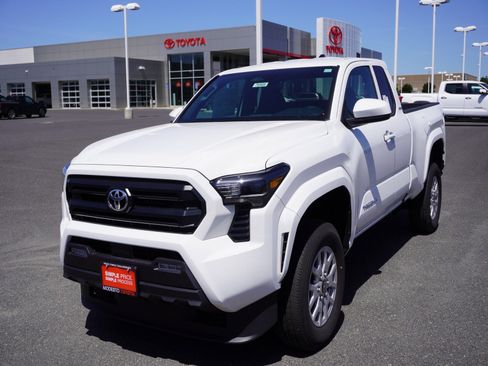 New 2026 Toyota Tacoma SR5 RWD image 5