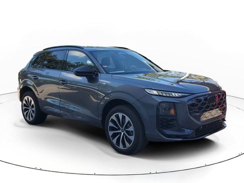 New 2026 Audi Q3 quattro 2.0T AWD/4WD image 1