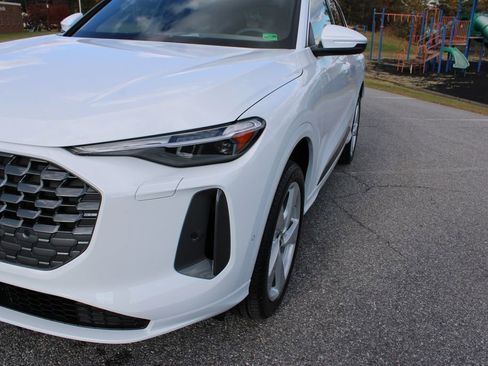 New 2025 Audi Q5 Premium Plus image 39