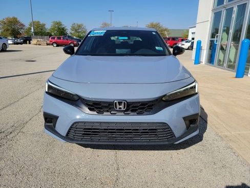 Used 2024 Honda Civic Sport image 3