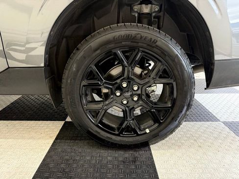 New 2025 Ford Maverick Lariat w/ Black Appearance Package image 11