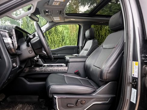 Used 2024 Ford F350 Lariat w/ Lariat Ultimate Package AWD/4WD image 17