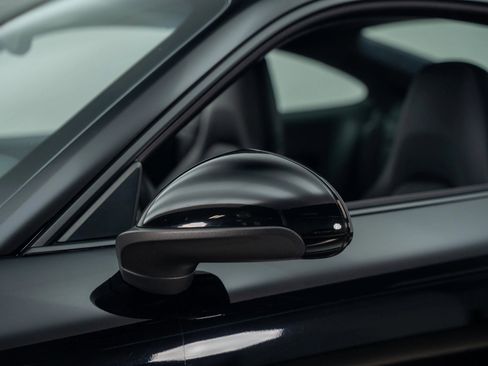 Used 2013 Porsche 911 Carrera 4 w/ Bose Audio Pkg image 17