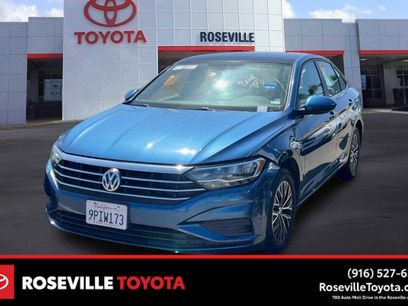 Used 2020 Volkswagen Jetta SE w/ SE Cold Weather Package