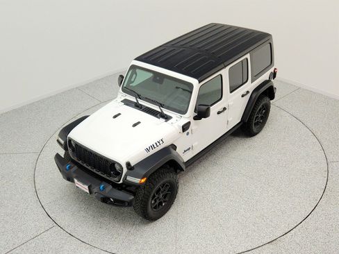 Used 2024 Jeep Wrangler Unlimited AWD/4WD image 22