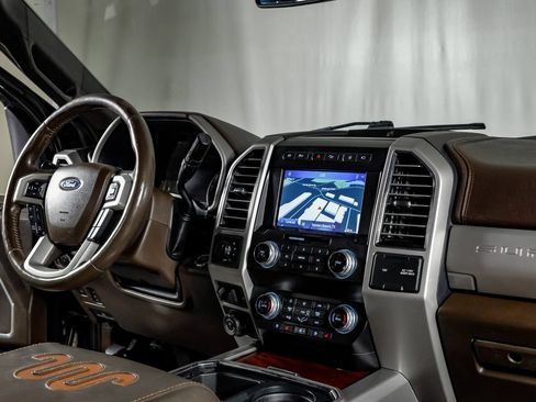 Used 2020 Ford F250 King Ranch w/ King Ranch Ultimate Package AWD/4WD image 23