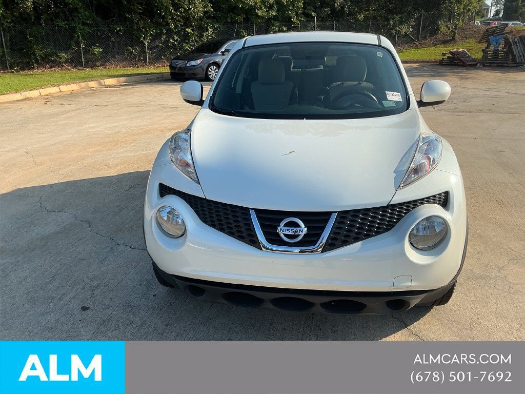 Used 2013 Nissan Juke SV FWD image 2