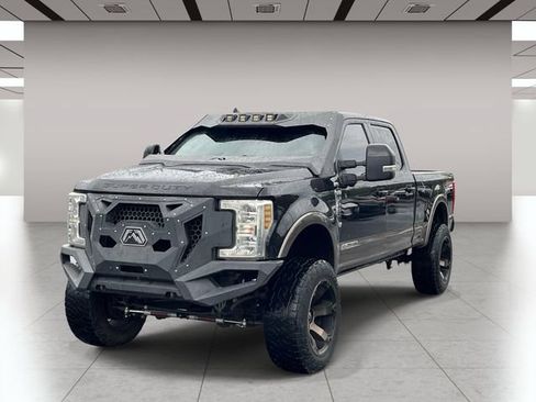 Used 2019 Ford F250 Lariat w/ Lariat Ultimate Package AWD/4WD image 9