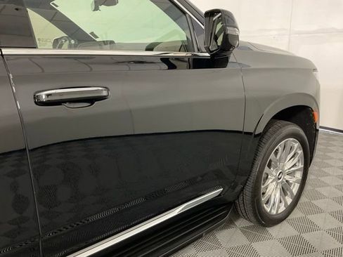 Certified 2024 Cadillac Escalade ESV Premium Luxury image 7