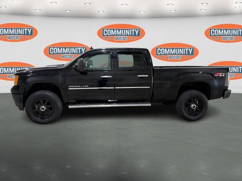 Used 2013 GMC Sierra 2500 Denali image 2