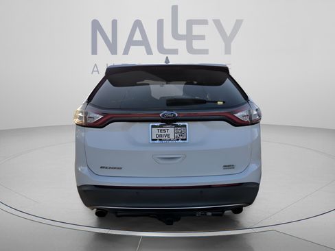 Used 2017 Ford Edge SEL w/ Equipment Group 201A FWD image 4