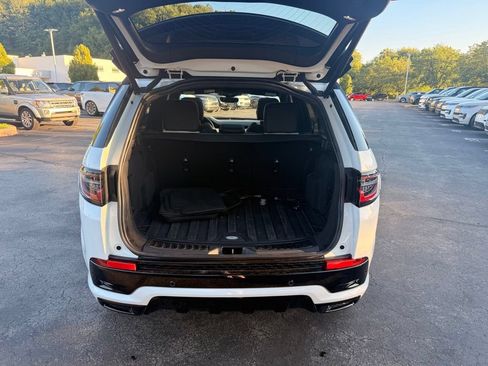 Certified 2023 Land Rover Discovery Sport SE R-Dynamic AWD/4WD image 17