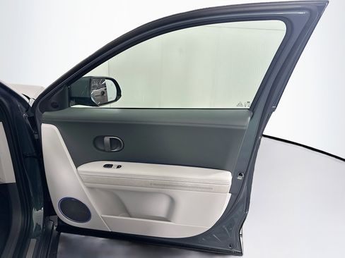 Used 2026 Hyundai Ioniq 5 Limited RWD image 32