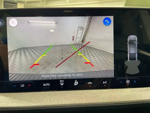 New 2025 Ford Maverick XLT image 24