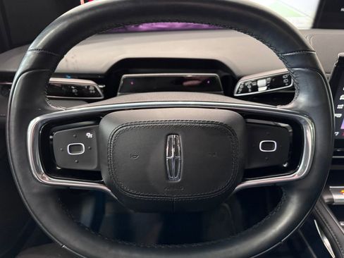 Used 2024 Lincoln Nautilus Reserve w/ Equipment Group 202A image 12