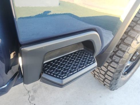 Used 2023 Chevrolet Silverado 2500 Custom w/ Custom Value Package image 12