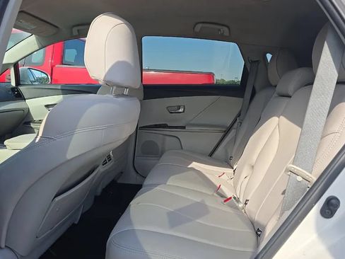 Used 2013 Toyota Venza XLE AWD/4WD image 6