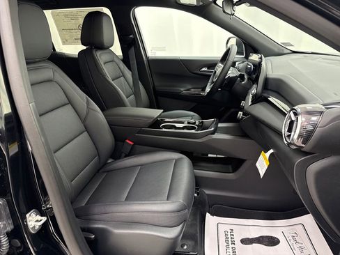 New 2026 Chevrolet Equinox LT w/ Convenience Package II image 9