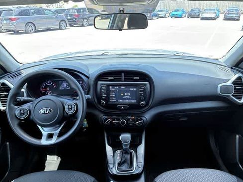 Used 2021 Kia Soul LX image 22
