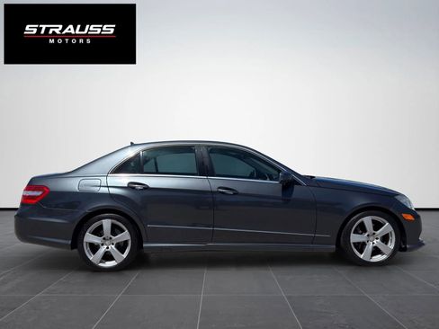 Used 2011 Mercedes-Benz E 350 E 350 4MATIC Sedan 4D image 6
