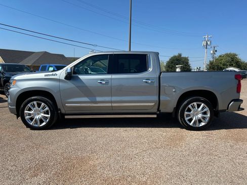 Used 2026 Chevrolet Silverado 1500 High Country AWD/4WD image 2