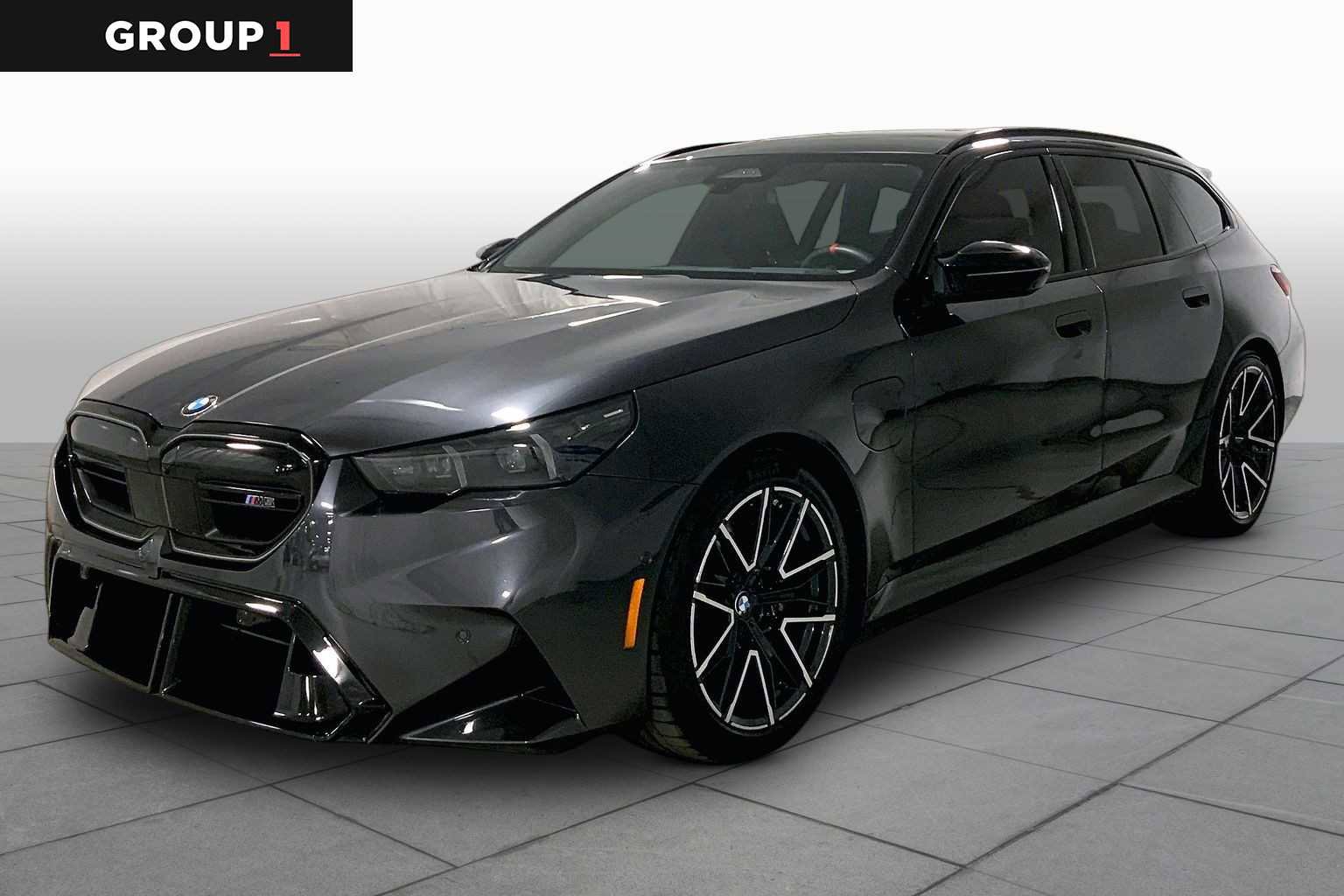 Used 2025 BMW M5 Touring w/ Executive Package AWD/4WD image 1