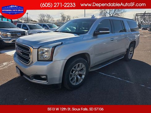 Used 2015 GMC Yukon XL SLT AWD/4WD image 1