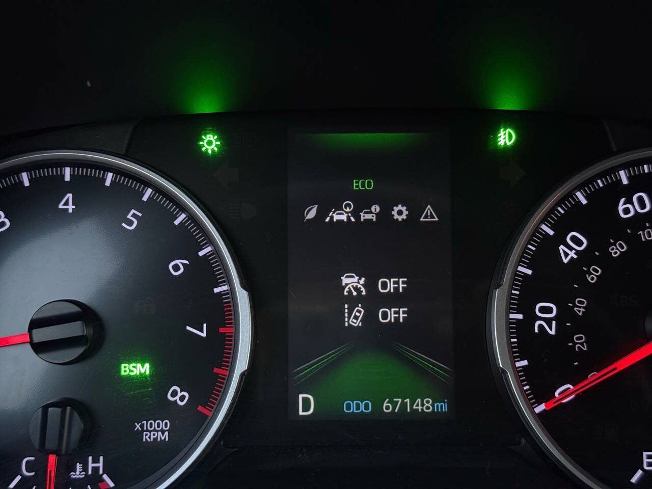 Used 2021 Toyota RAV4 XLE FWD image 50