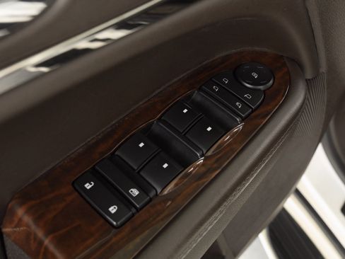 Used 2014 Buick Enclave Premium image 35