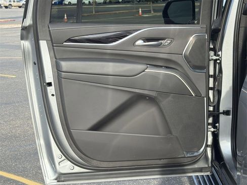 Certified 2023 Cadillac Escalade ESV Sport w/ LPO, ONYX Package image 27