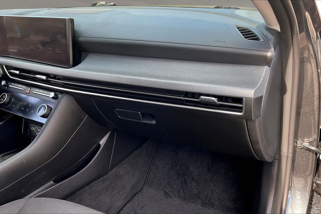 Used 2026 Hyundai Sonata SEL FWD image 24