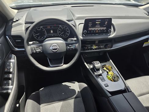 New 2026 Nissan Rogue SV FWD image 10