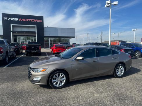 Used 2023 Chevrolet Malibu LT w/ Driver Confidence Package FWD image 4