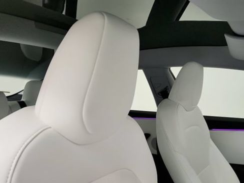 Used 2025 Tesla Model 3 Long Range RWD image 34