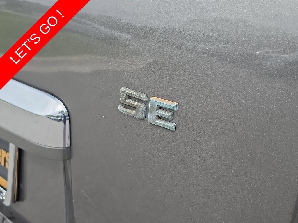 Used 2008 Nissan Pathfinder S RWD image 6