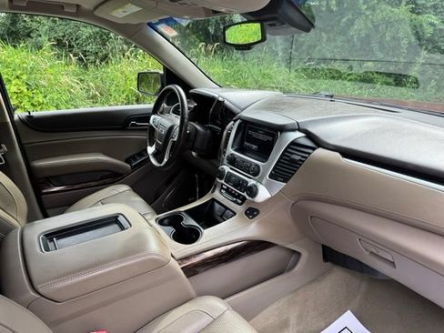 Used 2018 GMC Yukon SLT AWD/4WD image 22