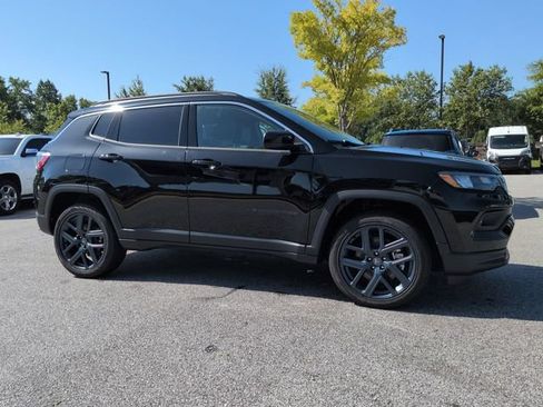 New 2026 Jeep Compass Latitude AWD/4WD image 2