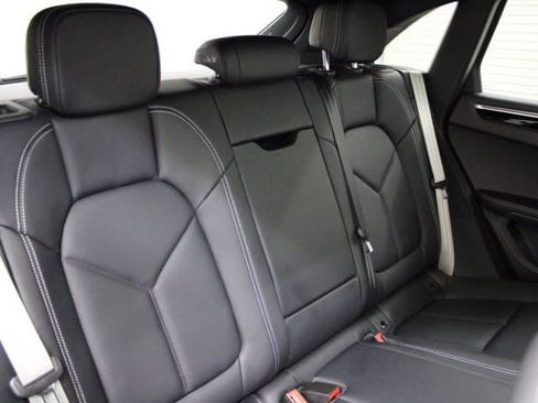 New 2024 Porsche Macan image 31