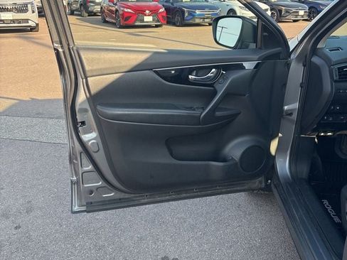 Used 2019 Nissan Rogue Sport SL AWD/4WD image 11